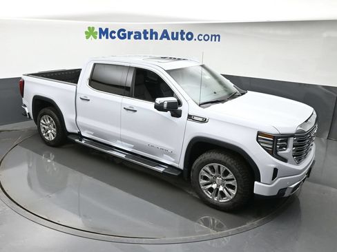 Used 2026 GMC Sierra 1500 Denali w/ Technology Package AWD/4WD image 3