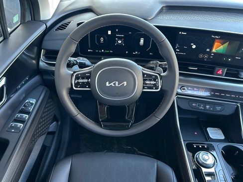 New 2026 Kia Carnival SX w/ SX Dark Edition Package FWD image 14