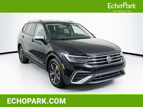 Used 2024 Volkswagen Tiguan Wolfsburg Edition AWD/4WD image 1