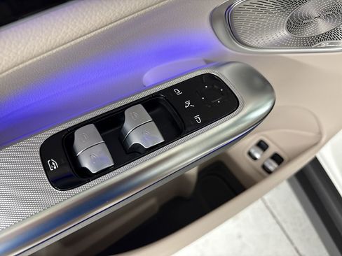 New 2026 Mercedes-Benz GLC 350e 4MATIC image 13