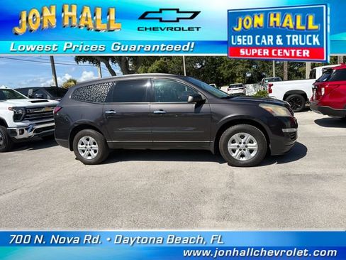 Used 2017 Chevrolet Traverse LS FWD image 11
