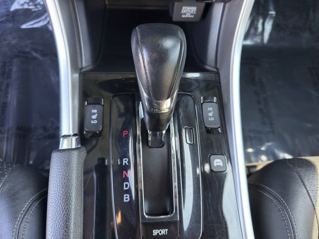 Used 2017 Honda Accord Touring image 21