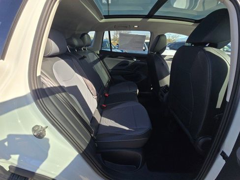 New 2026 Volkswagen Tiguan SE AWD/4WD image 15