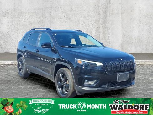 Used 2019 Jeep Cherokee Latitude Plus image 1