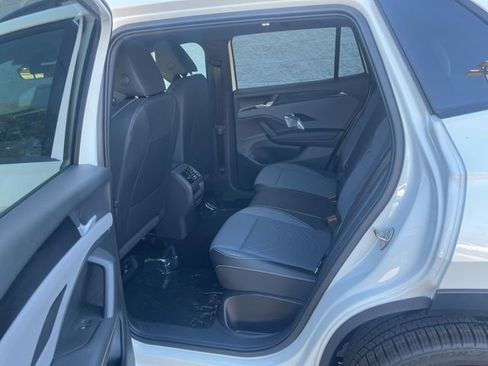 New 2026 Volkswagen Tiguan SE R-Line FWD image 20