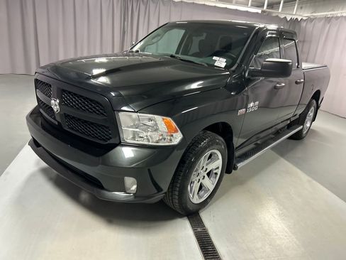Used 2017 RAM 1500 Express image 3