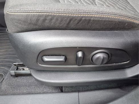 Certified 2020 Chevrolet Equinox LT image 19