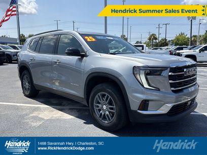 Used 2025 GMC Acadia Elevation