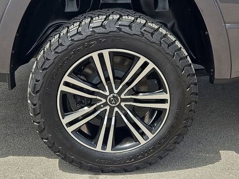 Used 2021 RAM 1500 Limited AWD/4WD image 7