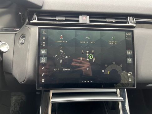 Used 2024 Land Rover Range Rover Velar S image 21