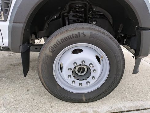 Certified 2024 Ford F550 4x4 Regular Cab Super Duty image 11