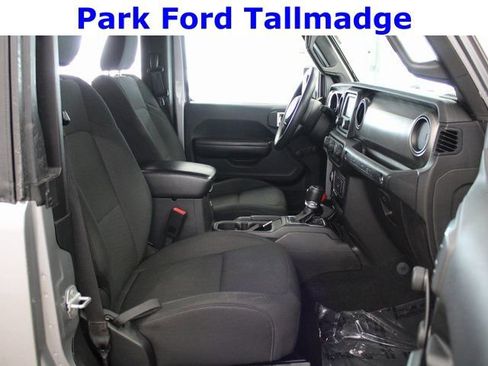 Used 2018 Jeep Wrangler Sport image 22