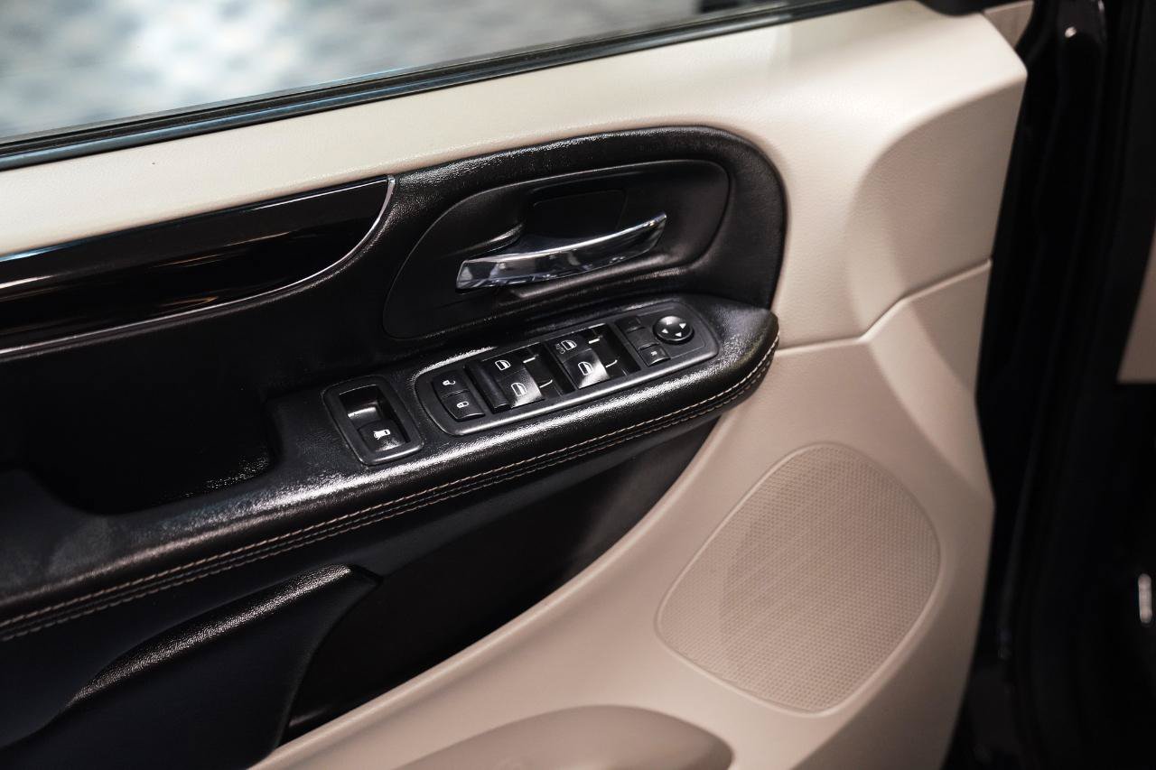 Used 2019 Dodge Grand Caravan SXT FWD image 20