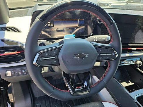 New 2026 Chevrolet Silverado EV 4x4 Crew Cab image 25