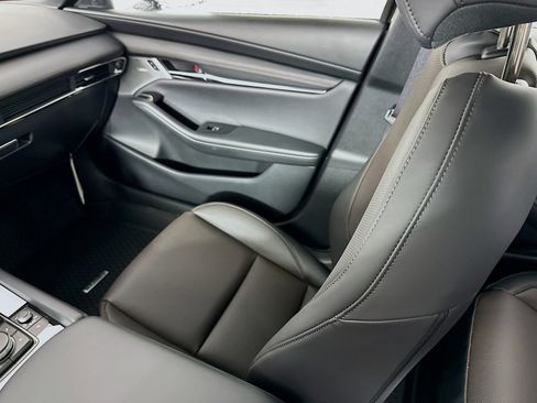 New 2026 MAZDA MAZDA3 Hatchback w/Premium Plus Pkg image 25