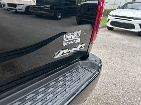Used 2025 RAM 2500 Limited AWD/4WD image 26