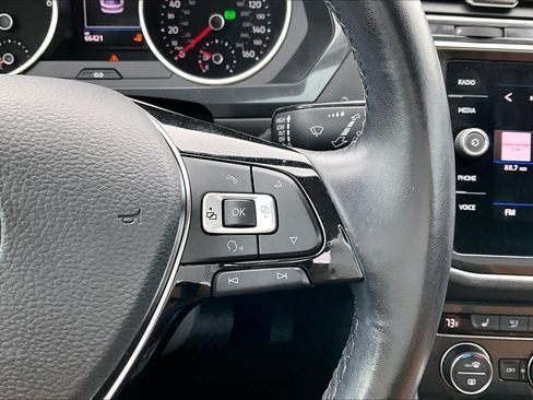 Used 2018 Volkswagen Tiguan SE FWD image 23