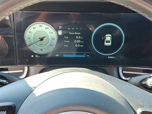 Used 2024 Hyundai Elantra Limited image 17