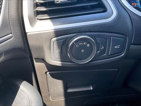 Used 2017 Ford Edge SEL w/ Equipment Group 201A AWD/4WD image 34