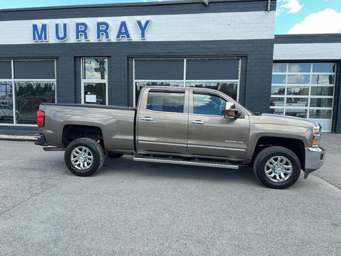 Used 2015 Chevrolet Silverado 2500 LTZ w/ LTZ Plus Package AWD/4WD image 9