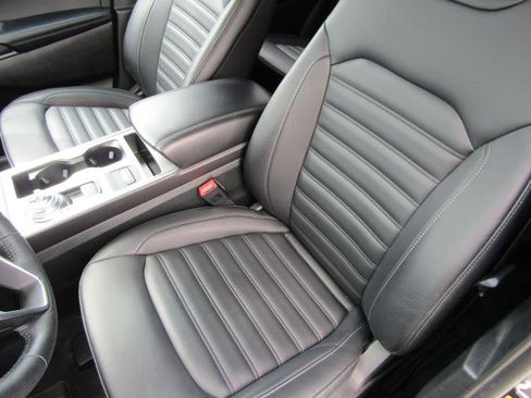 Used 2024 Ford Edge SEL w/ Convenience Package AWD/4WD image 17