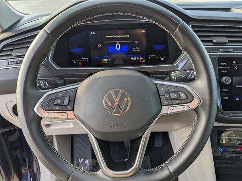 Certified 2022 Volkswagen Tiguan SE image 26