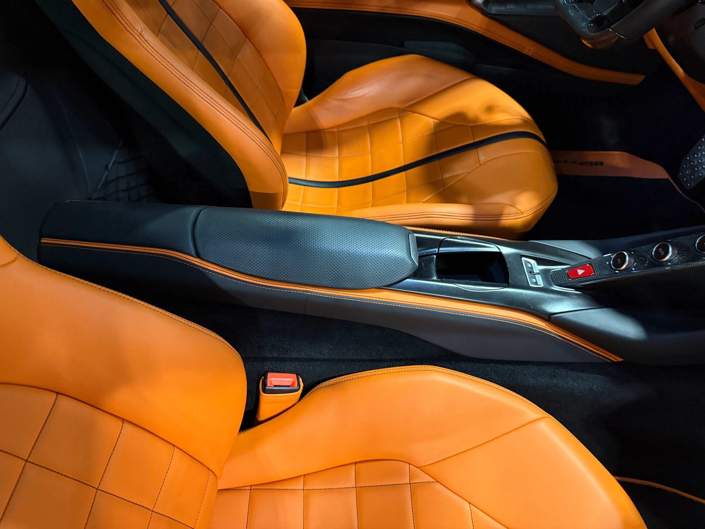 Used 2020 Ferrari 812 Superfast RWD image 62