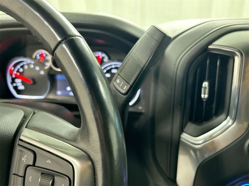 Used 2021 Chevrolet Silverado 1500 RST image 17