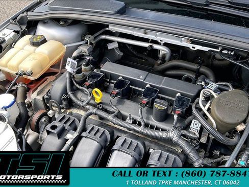Used 2014 Ford Focus SE w/ SE Sport Package FWD image 30