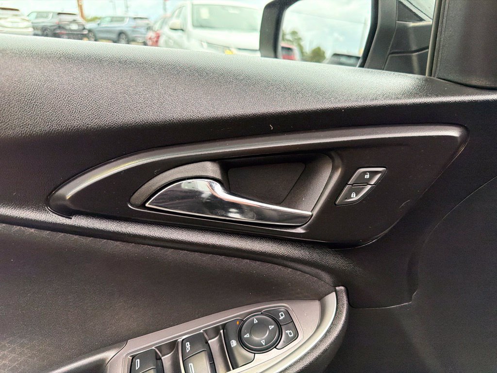 Used 2024 Chevrolet Malibu LT FWD image 12