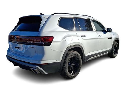New 2026 Volkswagen Atlas Peak Edition image 4