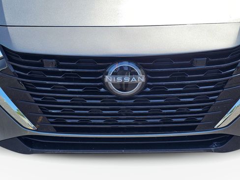 Used 2024 Nissan Sentra SV FWD image 3