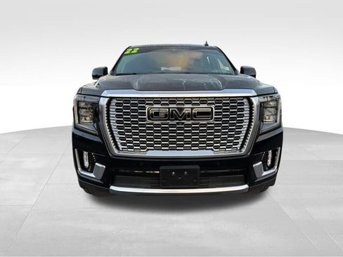 Used 2022 GMC Yukon Denali image 2