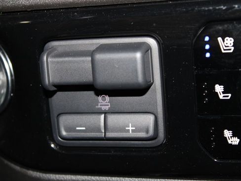 Used 2025 Chevrolet Silverado 1500 LTZ w/ LTZ Premium Package AWD/4WD image 43