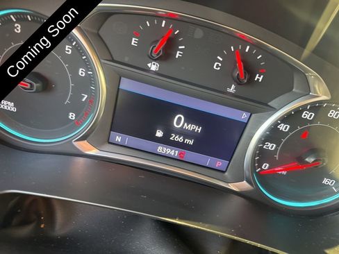 Used 2020 Chevrolet Traverse LT image 11