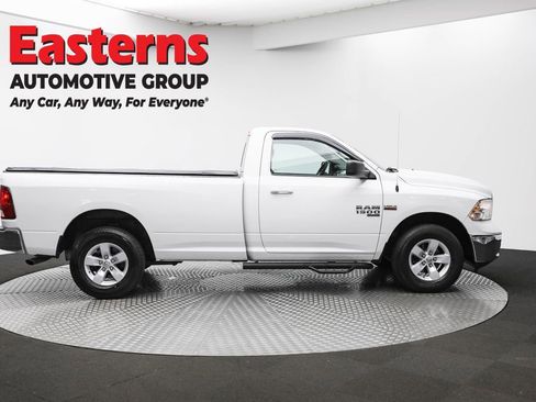Used 2020 RAM 1500 Classic SLT image 4