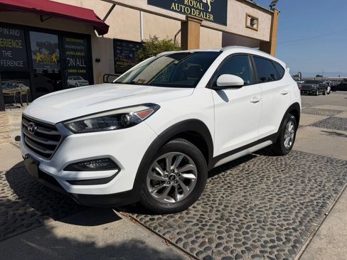 Used 2018 Hyundai Tucson SEL FWD image 1