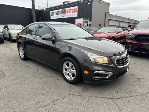 Used 2016 Chevrolet Cruze LT w/ Technology Package image 23