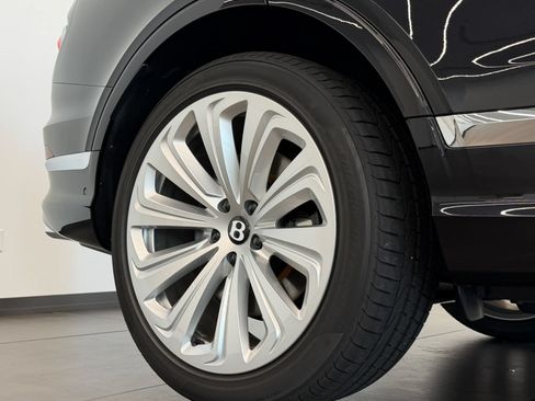 New 2026 Bentley Bentayga Extended Wheelbase AWD/4WD image 67