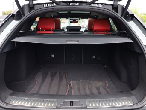 Used 2020 Land Rover Range Rover Velar SV Autobiography Dynamic image 16