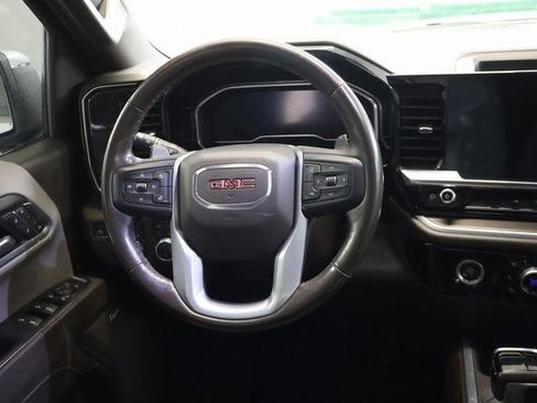 Used 2022 GMC Sierra 1500 SLT w/ SLT Convenience Package image 16