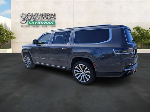 Used 2024 Jeep Grand Wagoneer L 4WD image 3
