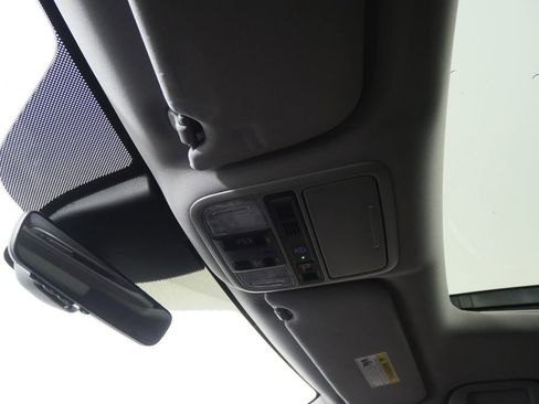 Used 2022 Honda Odyssey Elite image 25