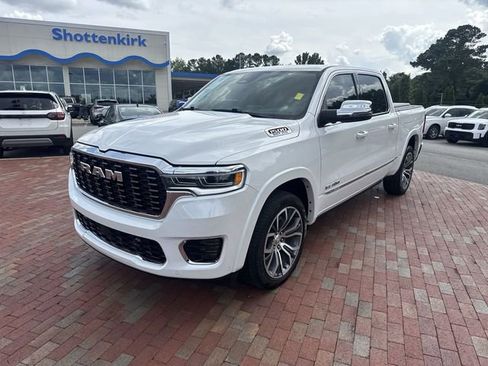 Used 2025 RAM 1500 Tungsten AWD/4WD image 32