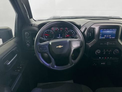 Used 2023 Chevrolet Silverado 2500 Custom w/ Custom Value Package image 21