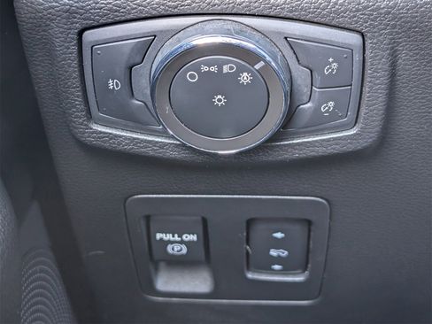 Used 2021 Ford Expedition Limited image 25