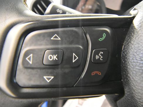 Used 2024 Jeep Wrangler Unlimited w/ Convenience Group AWD/4WD image 31
