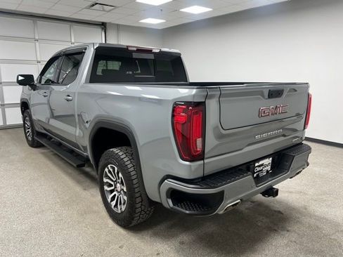 Used 2023 GMC Sierra 1500 AT4 w/ AT4 Preferred Package AWD/4WD image 8