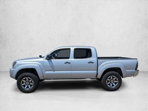 Used 2011 Toyota Tacoma PreRunner w/ SR5 Pkg #2 RWD image 8