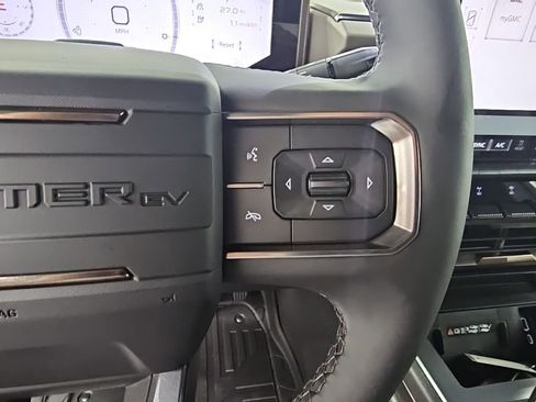 New 2025 GMC Hummer EV 2X w/ Extreme Off-Road Package image 30